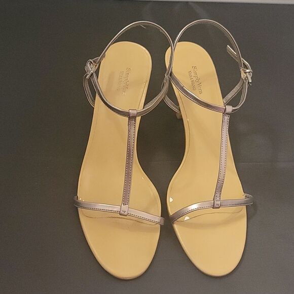 SIMPLY VERA VERA WANG LOW-HEEL SLIP-ON WOMEN"S SANDAL R3 - Picture 1 of 12